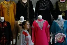 Buktikan syahrini begini, ada apa?? Baju Muslim Syahrini Diburu Antara News Palu Sulawesi Tengah Antara News Palu Sulawesi Tengah Berita Terkini Sulawesi Tengah