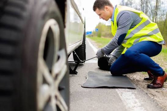 Flat Tire Change Service – Services