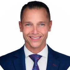 Our Tampa and St. Pete teams spent time at Goodwill, giving back to our  local community! Ted Ballou Alecia Grantham Pat Egan Leo Jean-Bart Omar  Ramos