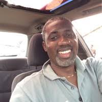 Stephen Edmond's Instagram, Twitter & Facebook