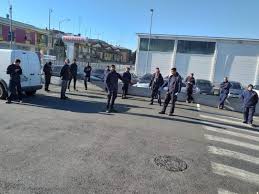 Πότε κάνουν απεργία μμμ, μετρό, ησαπ, τραμ. Apergies Se Oloklhrh Thn Italia Gia Thn Antimetwpish Toy Koronoioy Elaliberta Gr