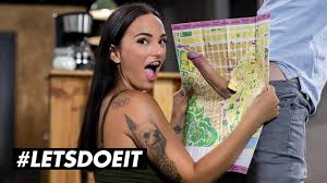 HORNYHOSTEL - Claudia Bavel - PAWG Babe Hits The Perfect Spot On The Map -  XNXX.COM