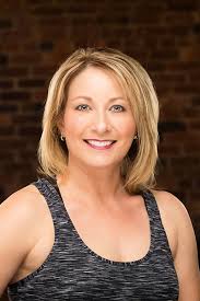 Jennie Stone's Instagram, Twitter & Facebook