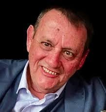 Andrew Cason's Instagram, Twitter & Facebook