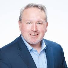 Dustin Lunsford's Instagram, Twitter & Facebook