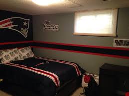 Nate S New Room He Loves The New England Patriots And Tom Brady Patriotic Bedroom Bedroom Paint New Room
