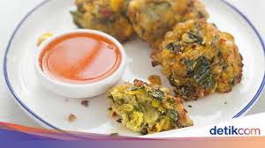 3 cara masak bakwan jagung agar renyah dan tidak buyar saat dimasak. Menu Harian Ramadhan Ke 6 Nasi Goreng Ebi Yang Sedap Dan Perkedel Jagung