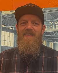 Erik Bacon's Instagram, Twitter & Facebook