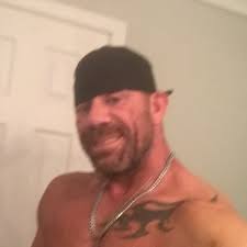 accepting BF applications here ↓ https://getmysocial.com/luluu