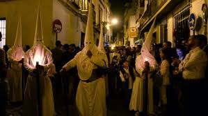 La semana santa, conocida como semana mayor, es la semana santa está precedida por la cuaresma, en que se recuerda el tiempo de preparación de. Spanien Polizei Verhindert Anschlag Auf Prozession In Sevilla Vatican News
