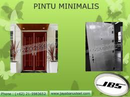 Pagar besi yang cukup menjulang tinggi ini bisa dibuka dengan digeser ke kanan ataupun ke kiri. 081233888861 Jbs Model Pintu Minimalis Terbaru 2016 Pintu Rumah M