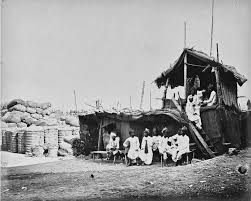 Cotton weighers in Bombay, British India - 1870s