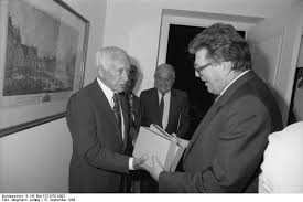 Heart of europe on facebook. Deutschland Lese Ernst Junger