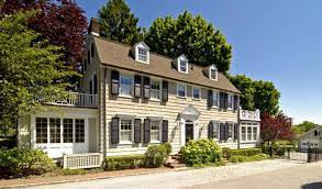 Райан рейнольдс, мелисса джордж, джесси джеймс и др. Das Amityville Horror Haus