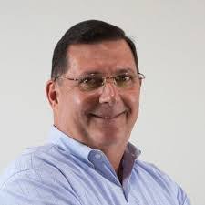 Kendra Shapiro's Instagram, Twitter & Facebook