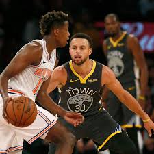 The knicks and the golden state warriors have played 342 games in the regular season with 161 victories for the knicks and 181 for the warriors. Warriors Vs Knicks Preview Can Steph Curry Go Off Against Ny Golden State Of Mind