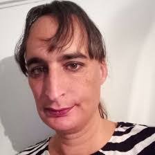 Heidi Benner's Instagram, Twitter & Facebook