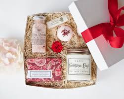 Girlfriend Birthday Gift Box For Her Valentines Day Spa Gift Box Handmade Aromatherapy Spa Gift Basket For Women Valentine Gifts For Mom Gift Baskets For Women Spa Gift Box