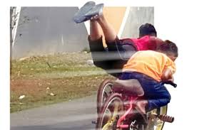 Hari ini kita dikejutkan dengan satu tragedi lapan remaja lelaki berbasikal maut dalam satu kemalangan dirempuh sebuah kereta di jalan lingkaran dalam bersebelahan tanah perkuburan mahmoodiah di johor bahru. Move To Nip Mat Lajak Issue In The Bud The Star