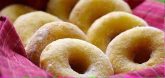 Jadi tidak heran lagi jika donat sering menjadi. Resep Donat Kentang Menul Awet Empuk Anti Gagal Deh