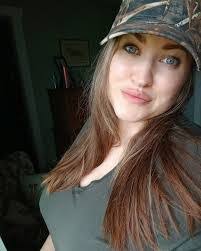 Erica Holt's Instagram, Twitter & Facebook