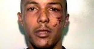 Knife thug caught by woman