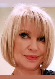 Laura Colombo updated her cover photo.