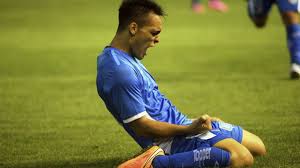 Scores, stats and comments catch the latest arsenal and racing club news and find up to date football standings, results, top. Coveted By Arsenal And Real Madrid Meet Racing Club S Whizzkid Lautaro Martinez Goal Com