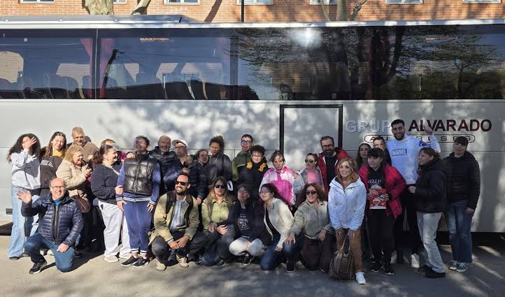 🌿✨ Hoy una veintena de vecinos de nuestro municipio inician una aventura  muy especial ✨🌿 Dentro del programa de Respiro Familiar, impulsado por la  Mancomunidad de Servicios Sociales en colaboración c