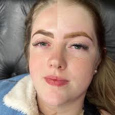 Esse antes e depois pra realçar ainda mais a beleza natural 🥰 Volume  brasileiro e Design com henna 💖 #volumebrasileiro❤️ #volumenatural  #extencaodecilios #designcomhenna #designcomhenna❤️