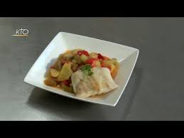 A Vanves La Mere Prieure Des Benedictines De Sainte Bathilde S Active En Cuisine Pour Nous Preparer Deux Recettes De Careme A Part En 2020 Cuisine Ratatouille Ananas