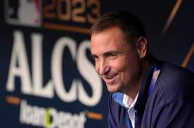 GM Mike Hazen in the playoffs with Diamondbacks following wife's death