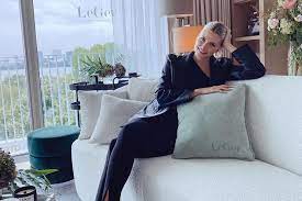 For ridiculously good value, high quality sofas, chairs & beds in glorious fabrics, visit sofa.com. Leger Home Lena Gercke Launcht Interior Kollektion Glamour