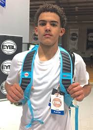 Trae is in the zone he's got 25 pts at the half! Is Trae Young A Duke Lean Zagsblog