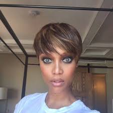 Tyra Banks Has A Pixie Haircut Photos Short Hair Highlights Short Hair Styles Short Hair Haircuts