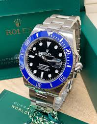 At first glance, it appears as though the 116619 is a stainless steel sub with a blue dial and bezel. Rolex Submariner Date 126619lb White Gold