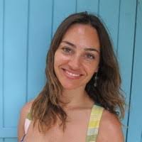 Gayle Thomas's Instagram, Twitter & Facebook