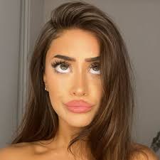 Amber Stenson (@amberstencils) • Instagram photos and videos