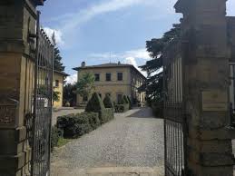 Delizioso appartamento, cuore di firenze, a pochi passi di tutto, terrazzo. Top 12 Case Vacanze Appartamenti E Hotels A Firenze Arcetri 9flats