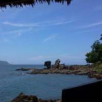 Untuk berkemah di spot kamping batu kuda, pengunjung tak perlu melewati tanjakkan atau jalan yang jauh dari parkiran, karena letaknya tidak jauh dari situ. Batu Kuda Beach 1 Tips