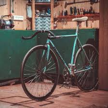 I Was In Love When I Saw A Bianchi Road Bike With Legendary Celeste 227 Color For A First Time In My Childhood Look Fahrrad Ideen Fahrrad Werkstatt Fahrrad