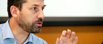 Gottfried Locher kritisiert die Landeskirchen