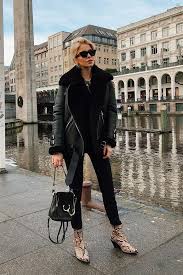 Black Boots With Jeans Women 10 Trends To Wear With Your Favorite Black Skinny Jeans Winter Fashion Outfits Simple Winter Outfits Winter Outfits Warm