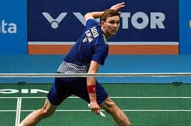 Viktor axelsen the most successful young player and current world no.1 with great skills and deceptive smash best tricks of viktor. Temui Fans Indonesia Tampilan Viktor Axelsen Bikin Mantan Tunggal Putri Nomor 1 Dunia Berkomentar Begini Semua Halaman Bolasport Com