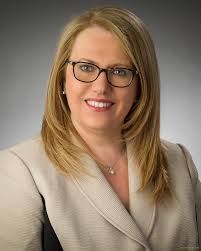 Lori Pitzer's Instagram, Twitter & Facebook