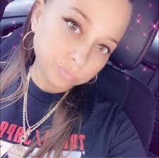 Lora Ingram's Instagram, Twitter & Facebook