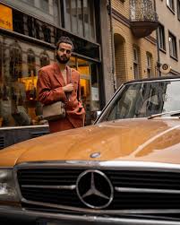 Kevin Schertl On Instagram Cologne Vintage Vibes With This Mercedes 450 Sl Vintagestyle Mercedes450sl Vintagecars In 2020 Vintage Vibes Vintage Vintage Fashion