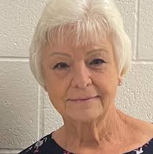 Can I make bread pudding using regular bread?