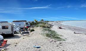 De locatie vlakbij het water, de vele speelmogelijkheden op de camping en het aangepaste kindersanitair maken 't veerse meer een heerlijke familiecamping. Die Schonsten Naturnahen Campingplatze Fur Familien Mit Kindern