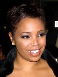 Myra, on the other hand, is prettier (at least in my opinion), more cheerful, definitely likes him, shares many of his interests especially the geeky ones, and is a scientific genius. Family Matters Rotten Tomatoes